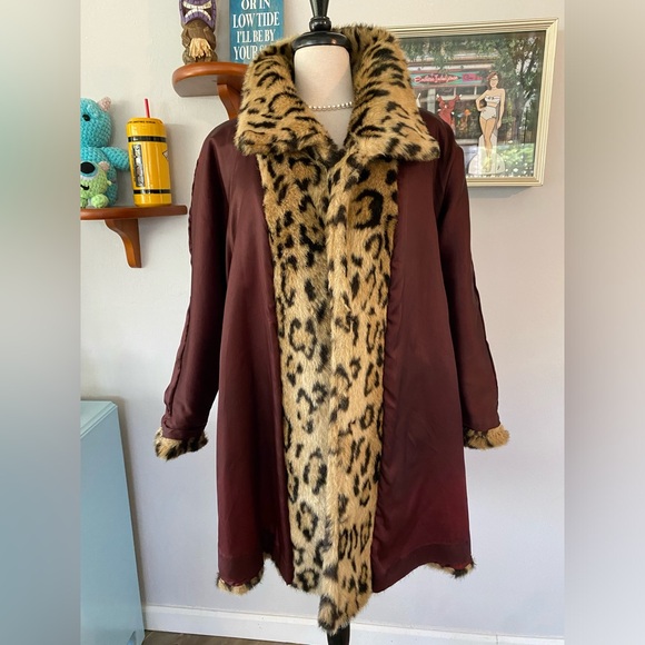 🐆 SAKS FIFTH AVENUE VINTAGE FAUX LEOPARD CHEETAH SWING FUR COAT - Picture 10 of 15